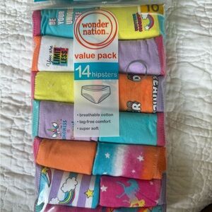 NWT size 10 Wonder Nation Value pack 14 hipsters